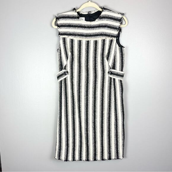 AKRIS PUNTO Button-Embellished Tweed Mini Dress Woman’s size 8 Black and White - Picture 1 of 10